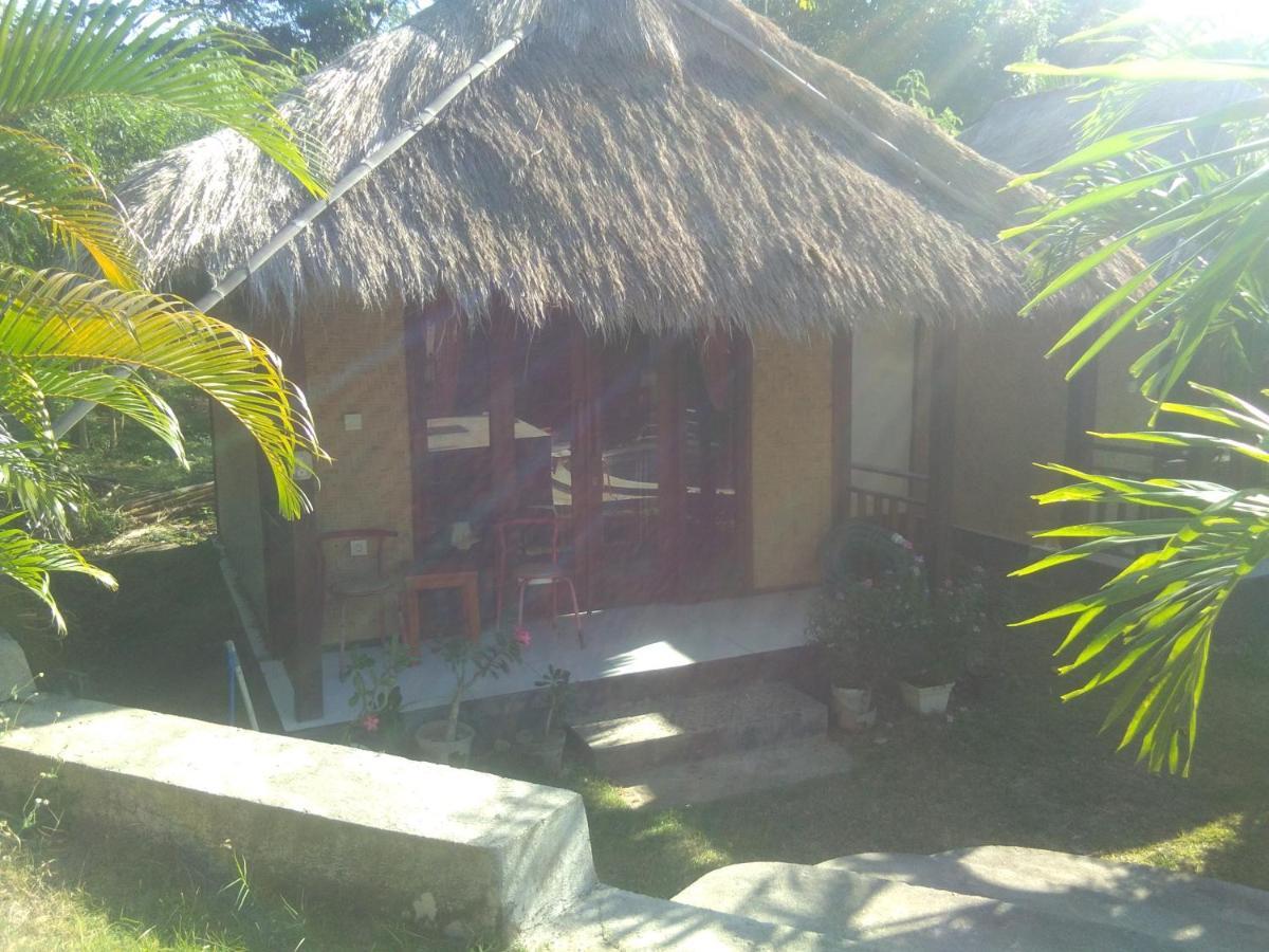 Airas' Garden Homestay Eco Bungalows Kuta  Exterior photo