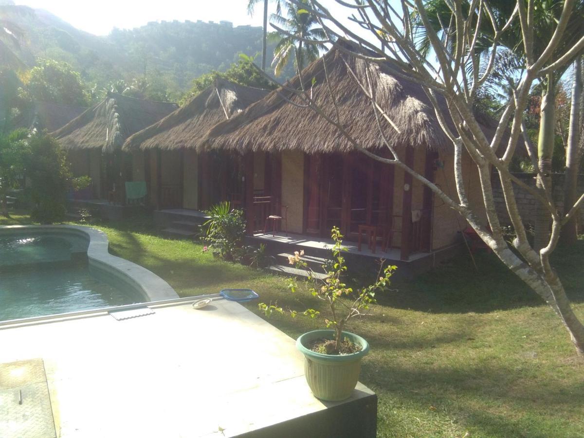 Airas' Garden Homestay Eco Bungalows Kuta  Exterior photo